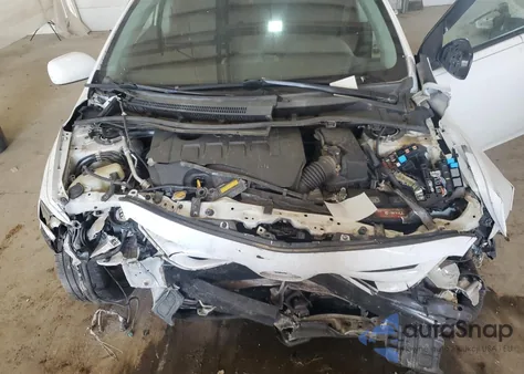 2013 Toyota Corolla Base z USA, uszkodzony, nr VIN 5YFBU4EE2DP130771